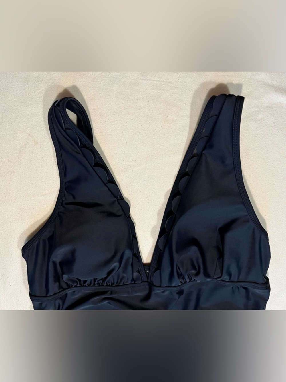 NEW Cupshe Black Scallop V-Neck Tankini Swimsuit Set Size XL - Picture 3 of 12